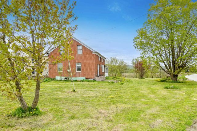 560 River Road, Berkshire, VT 05457