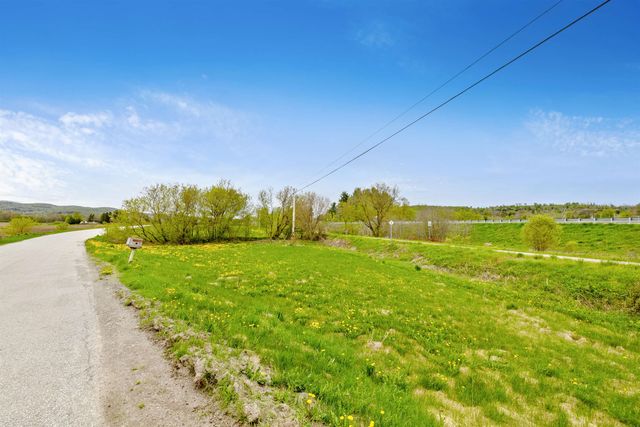 560 River Road, Berkshire, VT 05457