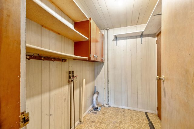 560 River Road, Berkshire, VT 05457