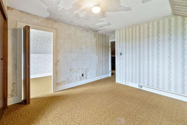 560 River Road, Berkshire, VT 05457