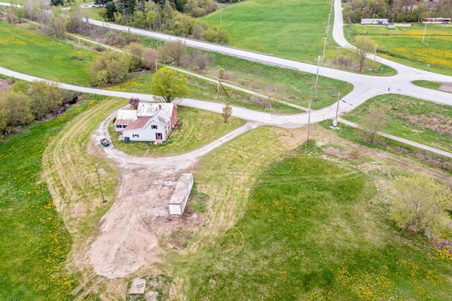 560 River Road, Berkshire, VT 05457