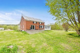 560 River Road, Berkshire, VT 05457