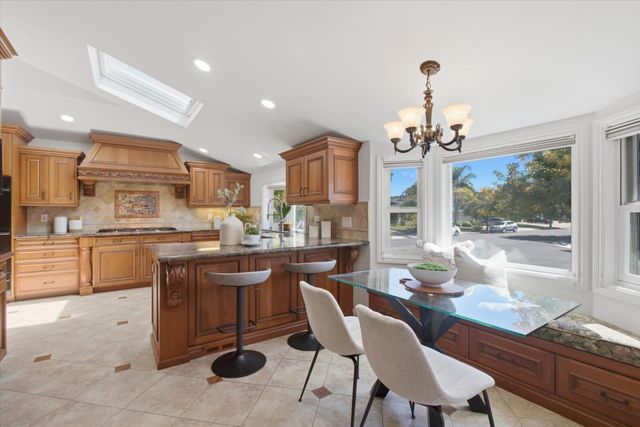 725 Vonna Court, San Jose, CA 95123