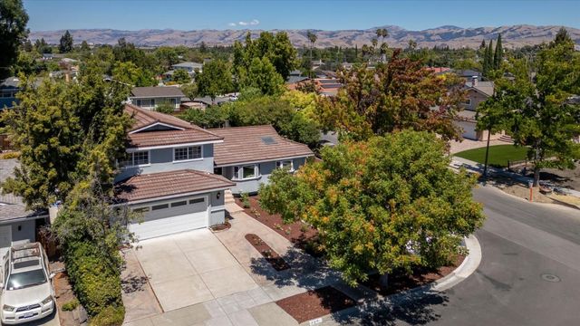 725 Vonna Court, San Jose, CA 95123