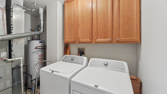 628 King Court 628, East Dundee, IL 60118