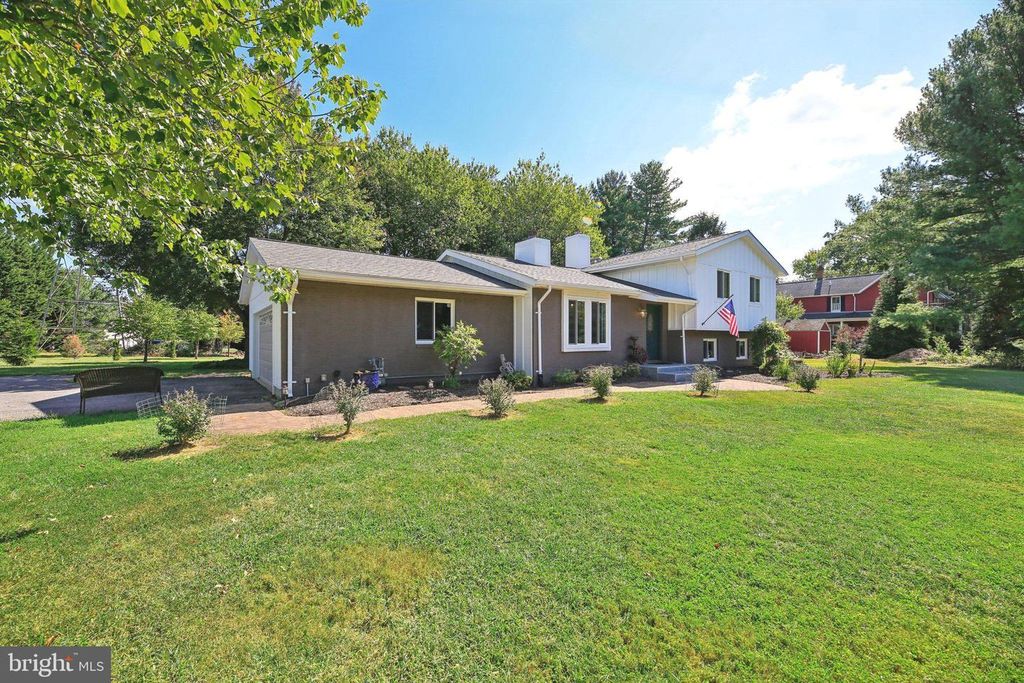 11713 GREENSPRING AVE, Lutherville Timonium, MD 21093