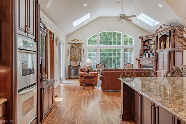 2140 County Line Road, Gates Mills, OH 44040