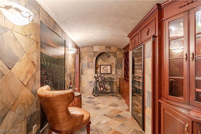 2140 County Line Road, Gates Mills, OH 44040