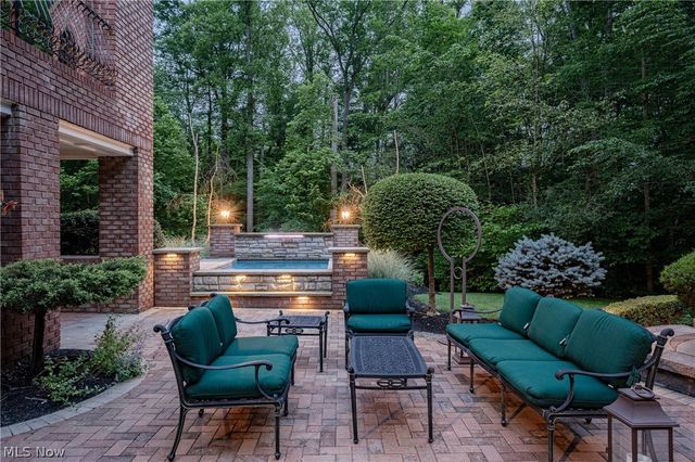 2140 County Line Road, Gates Mills, OH 44040