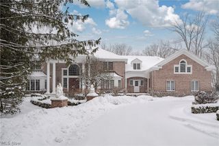 2140 County Line Road, Gates Mills, OH 44040