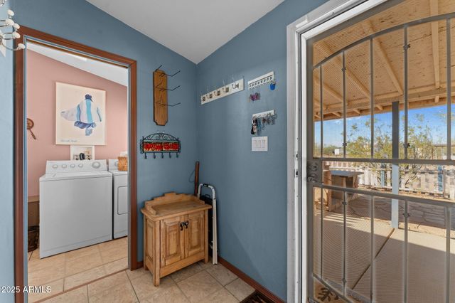 25124 W SADDLE MOUNTAIN Road, Morristown, AZ 85342