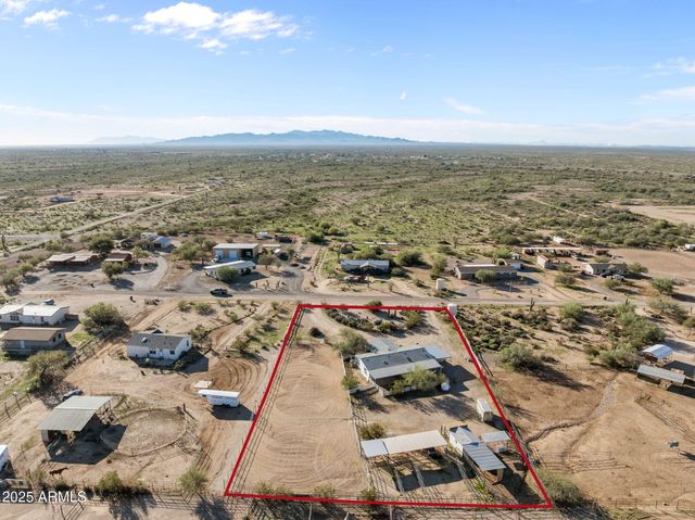 25124 W SADDLE MOUNTAIN Road, Morristown, AZ 85342