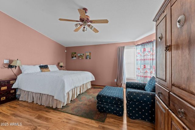 25124 W SADDLE MOUNTAIN Road, Morristown, AZ 85342