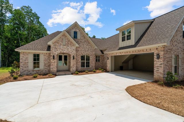 48 Buckskin Dr., Hattiesburg, MS 39402