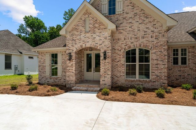 48 Buckskin Dr., Hattiesburg, MS 39402