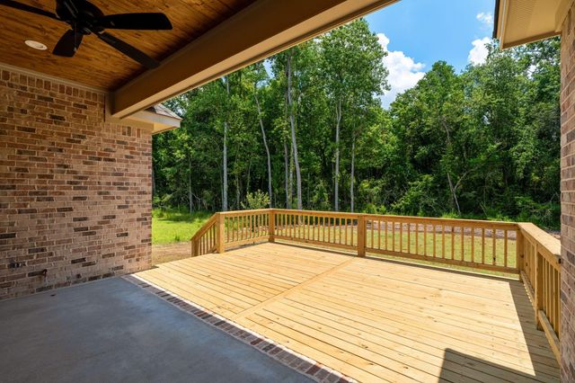 48 Buckskin Dr., Hattiesburg, MS 39402