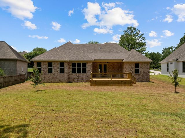 48 Buckskin Dr., Hattiesburg, MS 39402