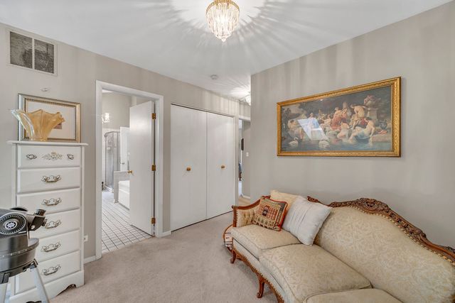 357 Arquilla Court, Bloomingdale, IL 60108