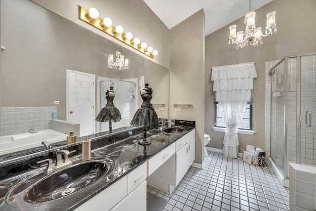 357 Arquilla Court, Bloomingdale, IL 60108