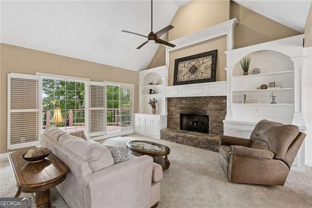 4074 Hickory Fairway Drive, Woodstock, GA 30188