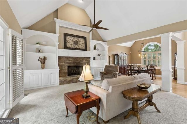 4074 Hickory Fairway Drive, Woodstock, GA 30188