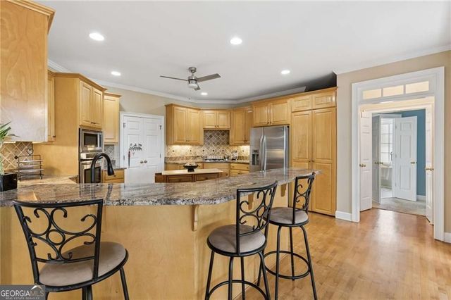 4074 Hickory Fairway Drive, Woodstock, GA 30188