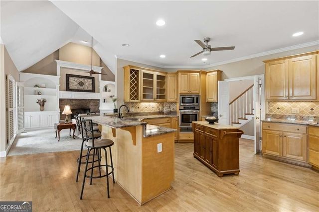 4074 Hickory Fairway Drive, Woodstock, GA 30188