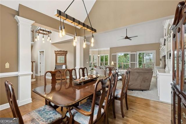 4074 Hickory Fairway Drive, Woodstock, GA 30188