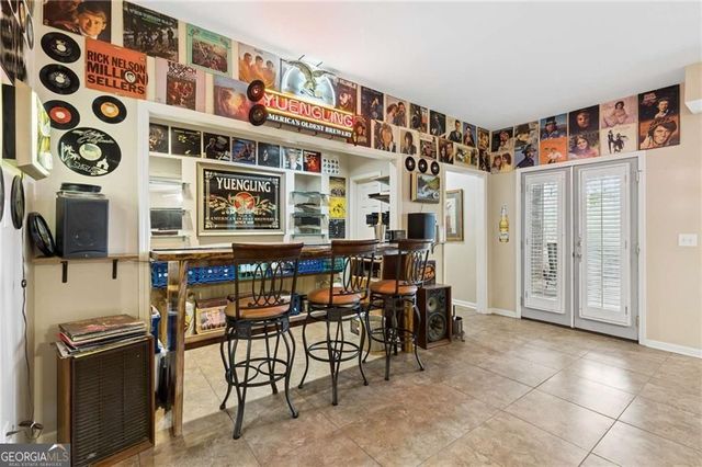4074 Hickory Fairway Drive, Woodstock, GA 30188