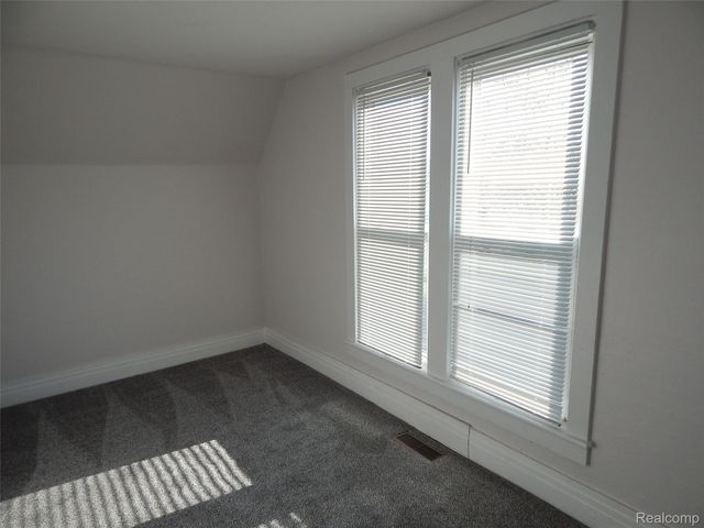2711 Cherry Street, Port Huron, MI 48060