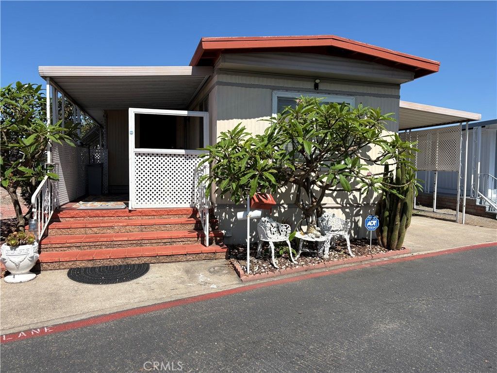 76 Shirle Lane, Oceanside, CA 92058 — exterior