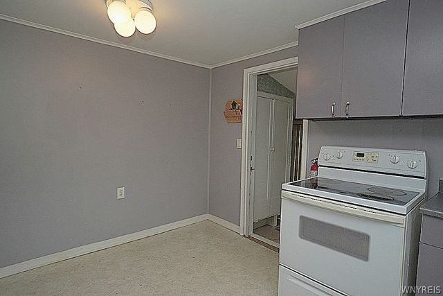 1124 Maple Avenue, Niagara Falls, NY 14305
