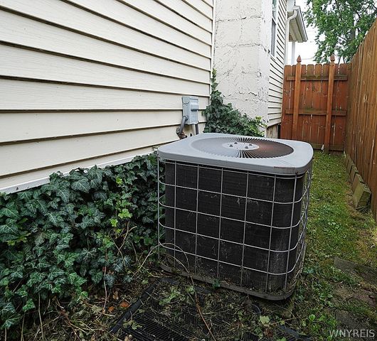 1124 Maple Avenue, Niagara Falls, NY 14305