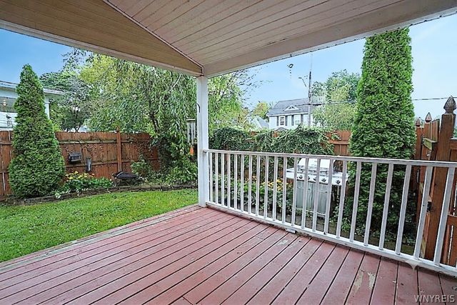 1124 Maple Avenue, Niagara Falls, NY 14305