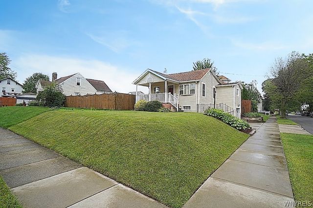 1124 Maple Avenue, Niagara Falls, NY 14305
