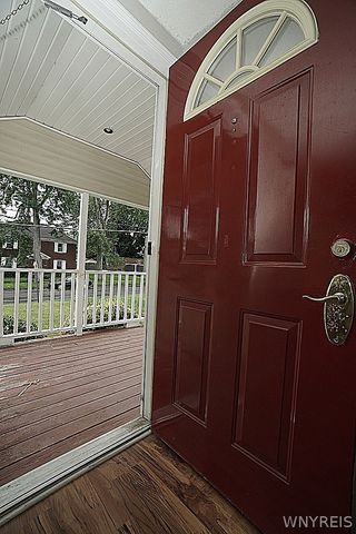 1124 Maple Avenue, Niagara Falls, NY 14305