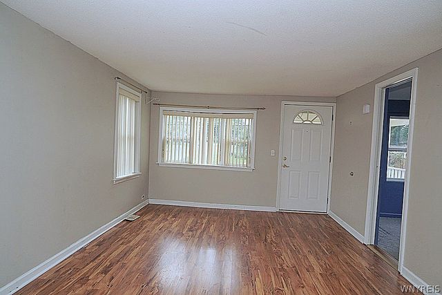 1124 Maple Avenue, Niagara Falls, NY 14305
