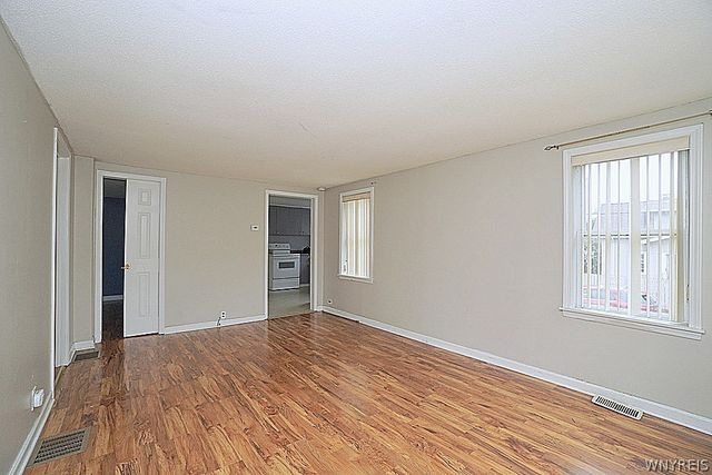 1124 Maple Avenue, Niagara Falls, NY 14305