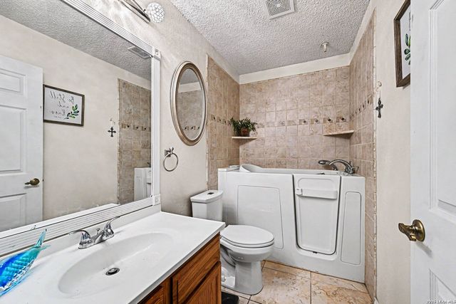 3624 Scenic, Schertz, TX 78108