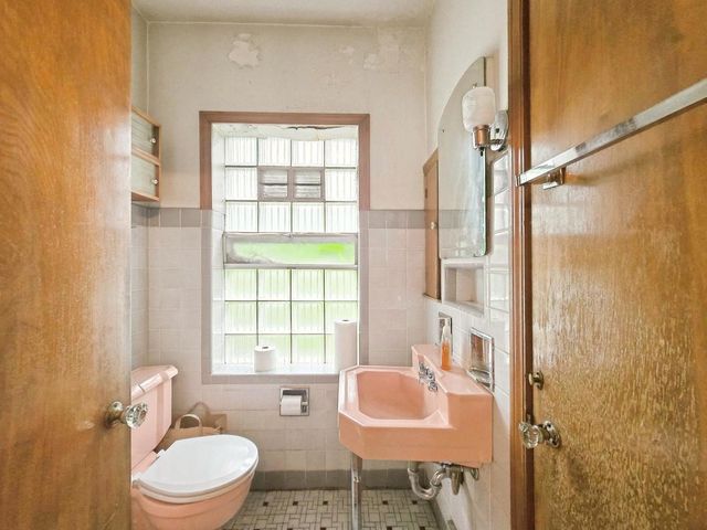 2201 N Harlem Avenue, Chicago, IL 60707