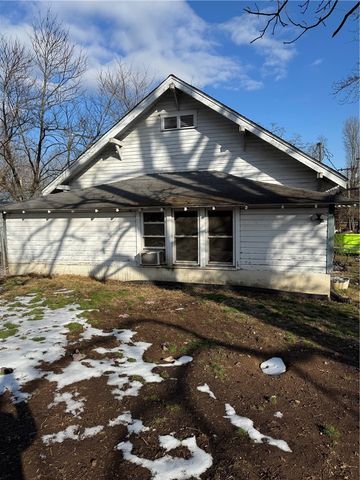 620 S Maple Street, Harrison, AR 72601