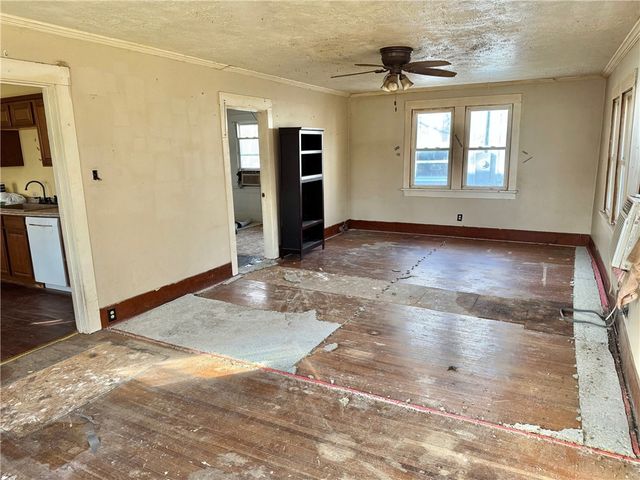 620 S Maple Street, Harrison, AR 72601