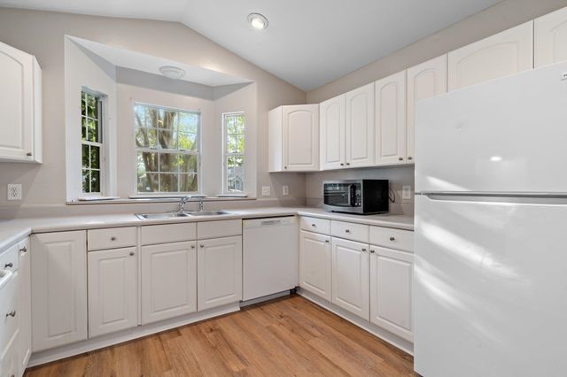 1552 China Grove, Tallahassee, FL 32301