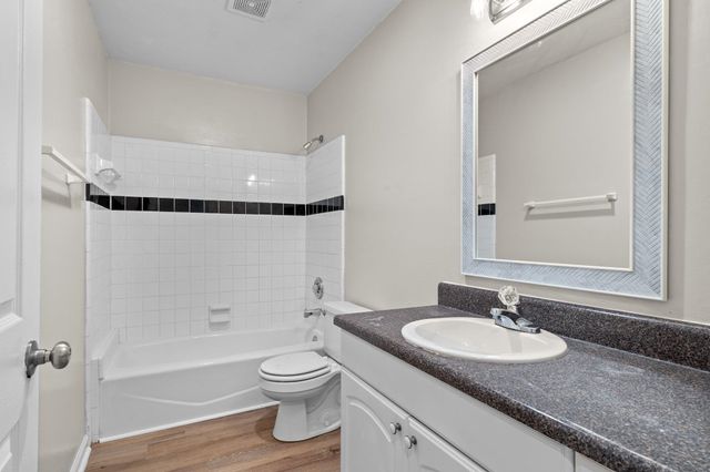 1552 China Grove, Tallahassee, FL 32301