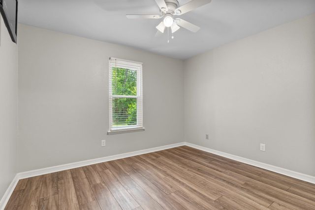 1552 China Grove, Tallahassee, FL 32301