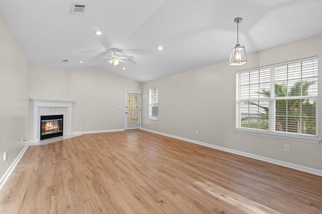 1552 China Grove, Tallahassee, FL 32301