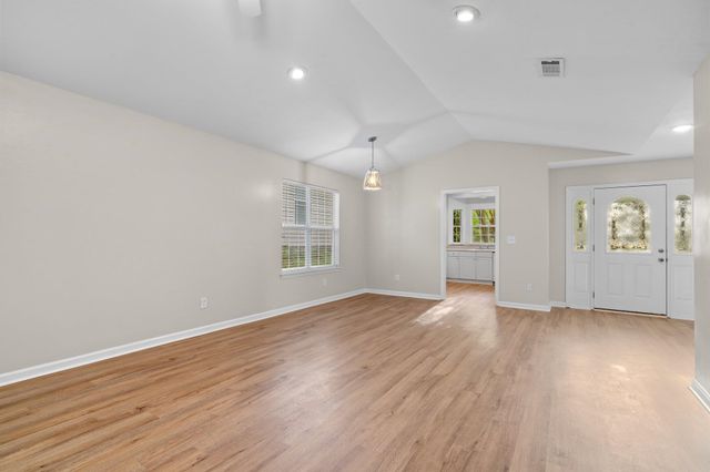 1552 China Grove, Tallahassee, FL 32301