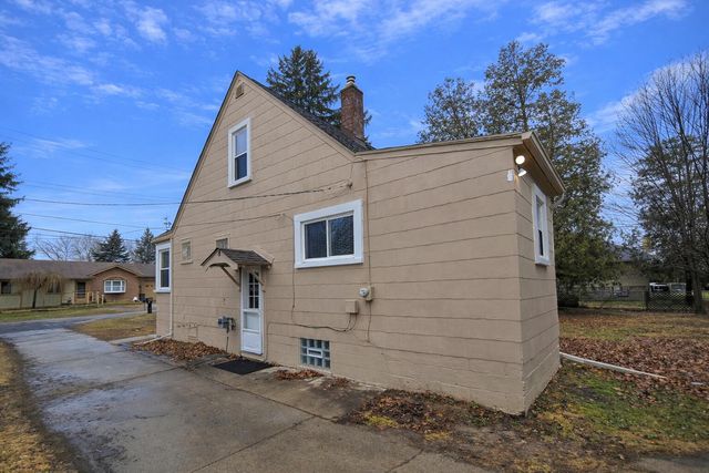 21671 Sunnyview Street, Clinton Twp, MI 48035