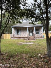 3006 Meteor Street, Pascagoula, MS 39581