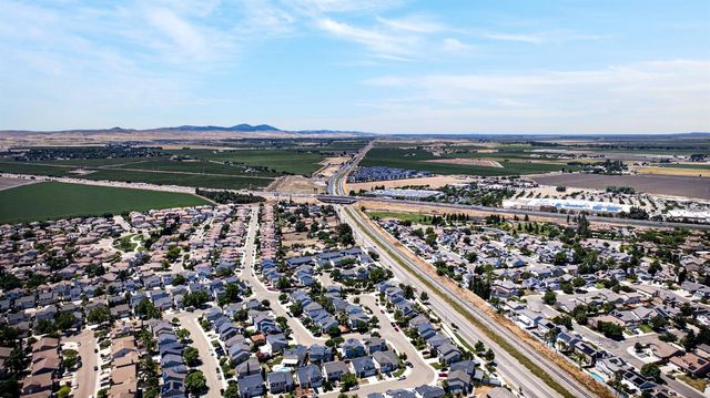 1510 Bernard Phelan Ave, Tracy, CA 95377